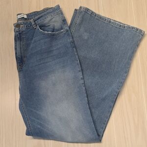 Forever 21 Wide Leg Flare Jeans Waist 30